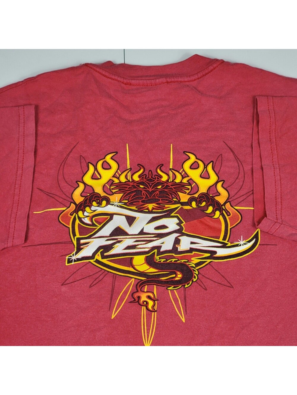 Vintage Y2K No Fear Dragon Red Graphic Tee Flame Design Sz S